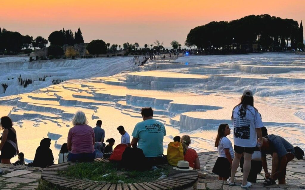 Pamukkale Bayramda Yine Doldu Taştı... 