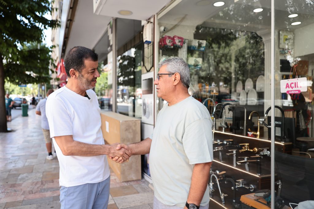 Başkan Çavuşoğlu İstiklal Caddesi’ndeki Çalışmaları Yerinde İnceledi...