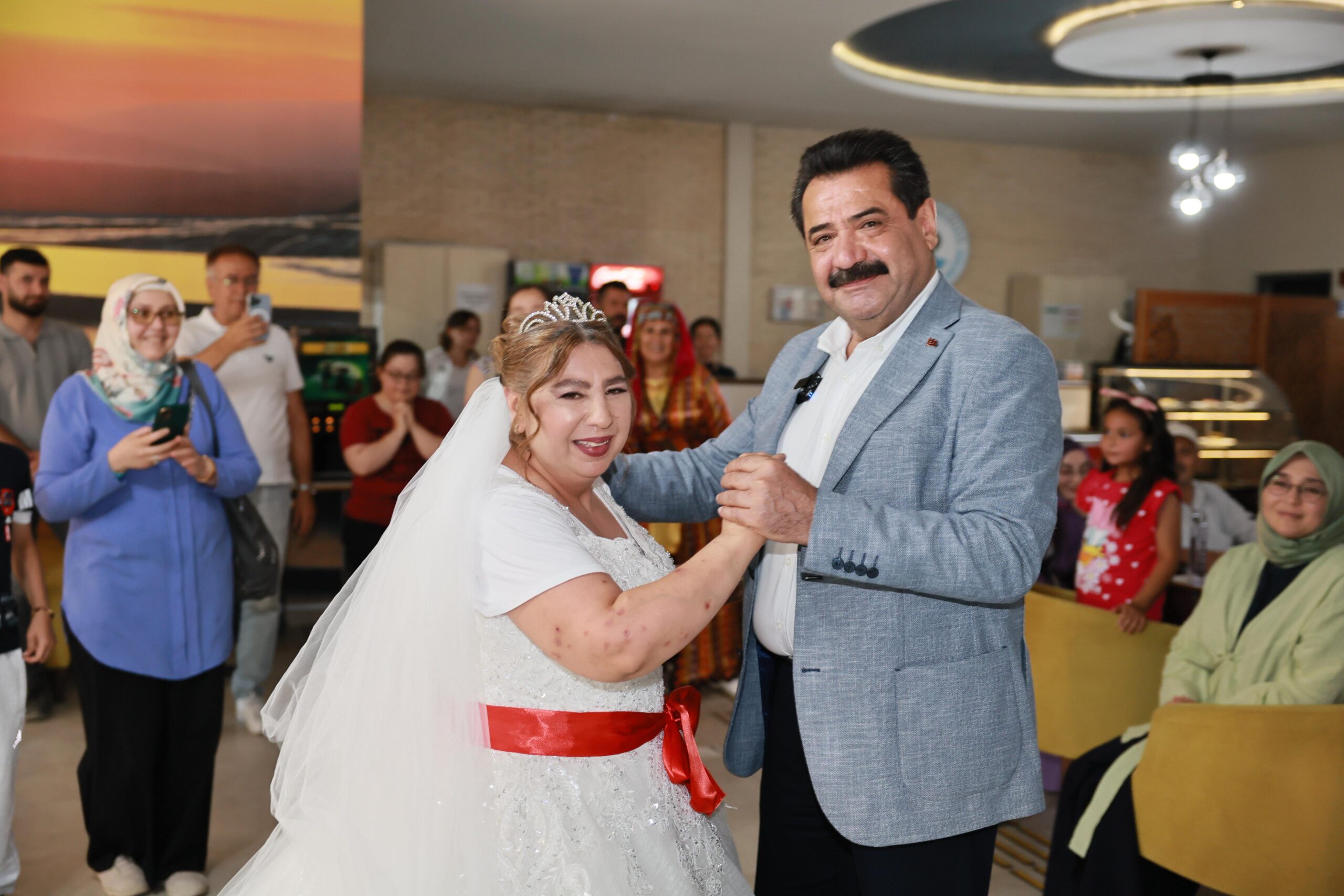 Başkan Ertemur Sayesinde Gülizar ve Selma’nın Hayali Gerçek Oldu… 