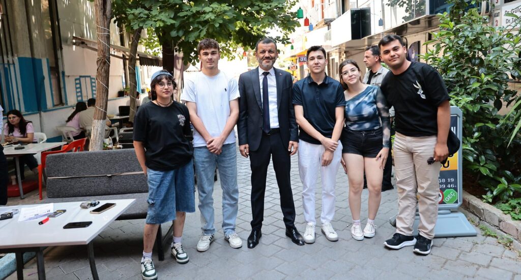 Denizli Öğrenci Şehri Olma Yolunda Zirveye Oynuyor...