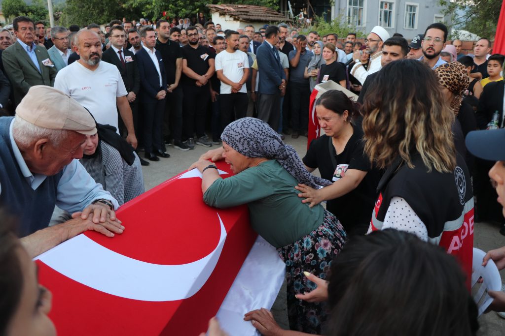 Denizli Orman Şehitlerini Uğurladı...