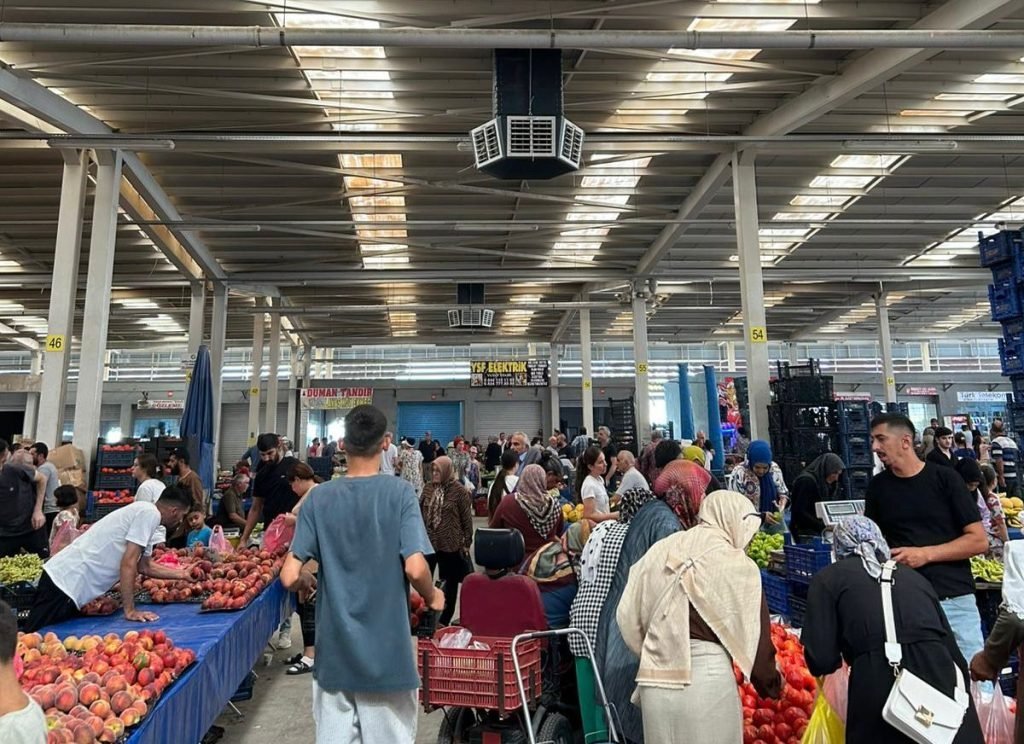 Türkiye’nin İlk Klimalı Pazarı Sarayköy’de Hizmete Girdi...