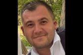 Denizli’de 5 gün önce evlenen Teknik Direktör Hüseyin Cumhur Acar’dan 2 gündür haber alamayan ailesi kayıp başvurusunda bulundu. Denizli’nin amatör lig temsilcilerinden Akkonakspor’un teknik direktörlüğünü yapan 34 yaşındaki Hüseyin Cumhur Acar, 12 Temmuz Cumartesi günü düğün yaparak dünya evine girdi. Yeni evlenen teknik direktör, Salı günü aniden kayıplara karıştı. Teknik direktörün, eşinin çalıştığı iş yerinden "Hemen geleceğim" diyerek ayrıldığı, ancak bir daha geri dönmediği belirtildi. Durumdan şüphelenen eşi, polis ekiplerine kayıp ihbarında bulundu.