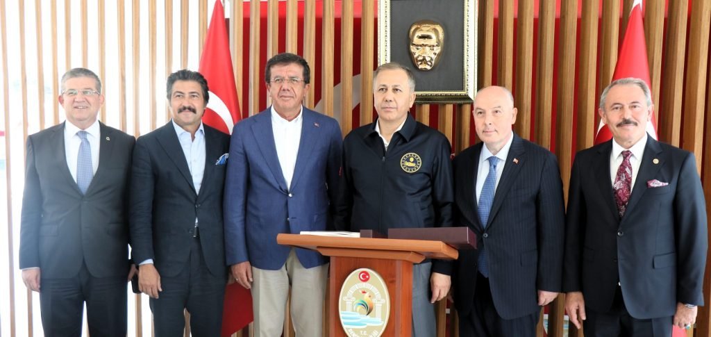 Bakan Yerlikaya Denizli’de Terörsüz Türkiye Sürecini Konuştu...