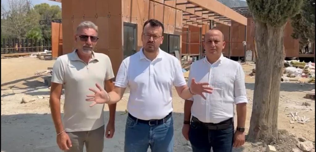 CHP’li Arpacı’dan Pamukkale’deki İnşaata Tepki... 