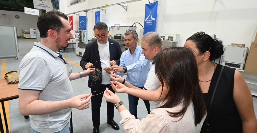 DSO Üyesi Sanayiciler, Denizli Teknik Tekstil Merkezi’ni İnceledi...