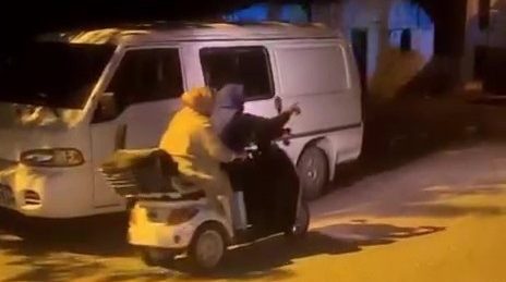Denizli Milletvekili Ün Aracı Bozulunca Yola Elektrikli Bisikletle Devam Etti... 