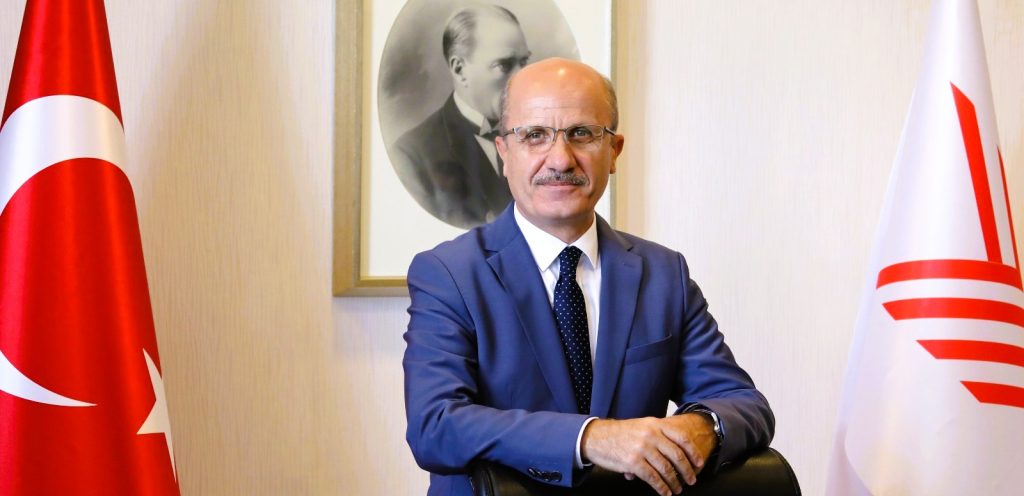 PROF. DR. EROL ÖZVAR/YÖK BAŞKANI