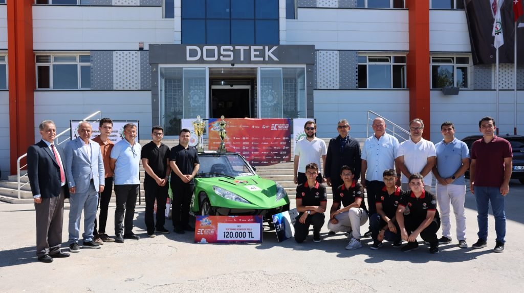 DOSTEK Koleji’nin Başarısına Denizli OSB’den Tebrik Ziyareti...
