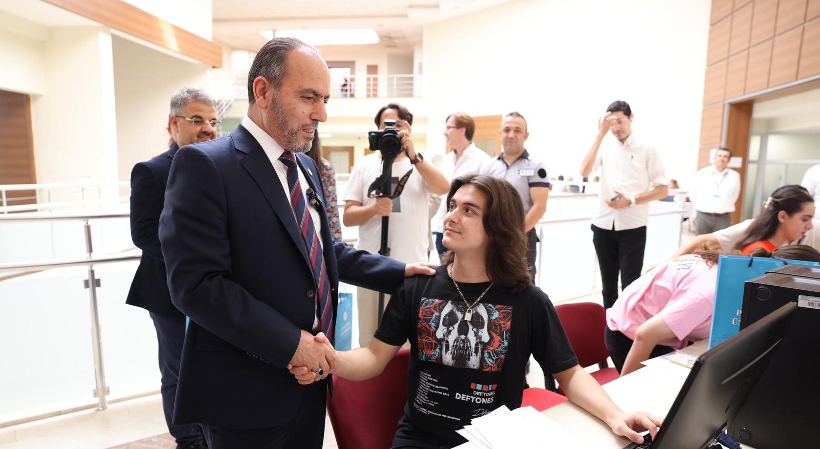 Rektör Güngör PAÜ Ailesine Katılan Öğrencilerle Tanıştı… 