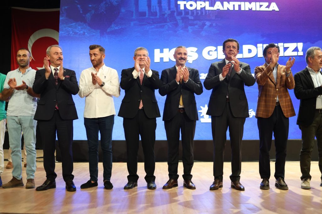 Denizli AK Parti İl Başkanı Subaşıoğlu: Hizmet Namına Bir Şey Yapmıyorlar...