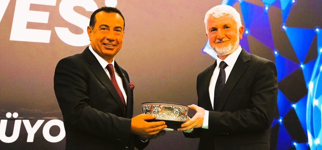 Makine Sektörünün Kalbi, MAKSİAD Denizli Makine Zirvesi 2025'de attı...
