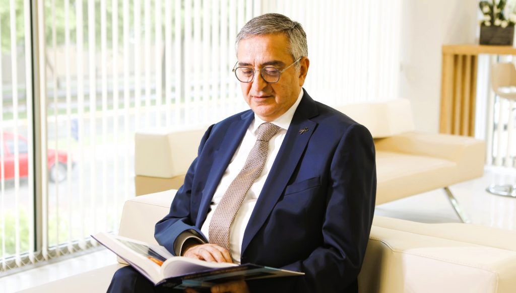 Prof. Dr. Cem Yıldırım, Yeni Teknoloji Excimer Lazer Cerrahisini Anlattı…