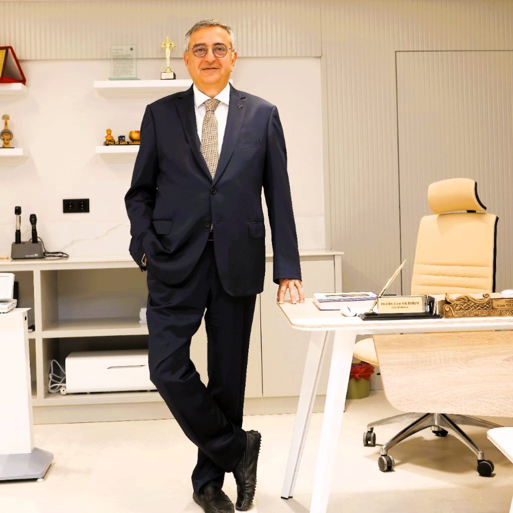 Prof. Dr. Cem Yıldırım, Yeni Teknoloji Excimer Lazer Cerrahisini Anlattı…