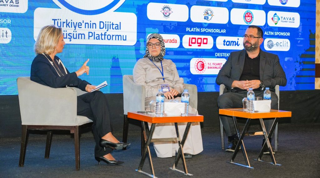 Denizli’de Dijital Dönüşüm Ekosistemi Tartışıldı...