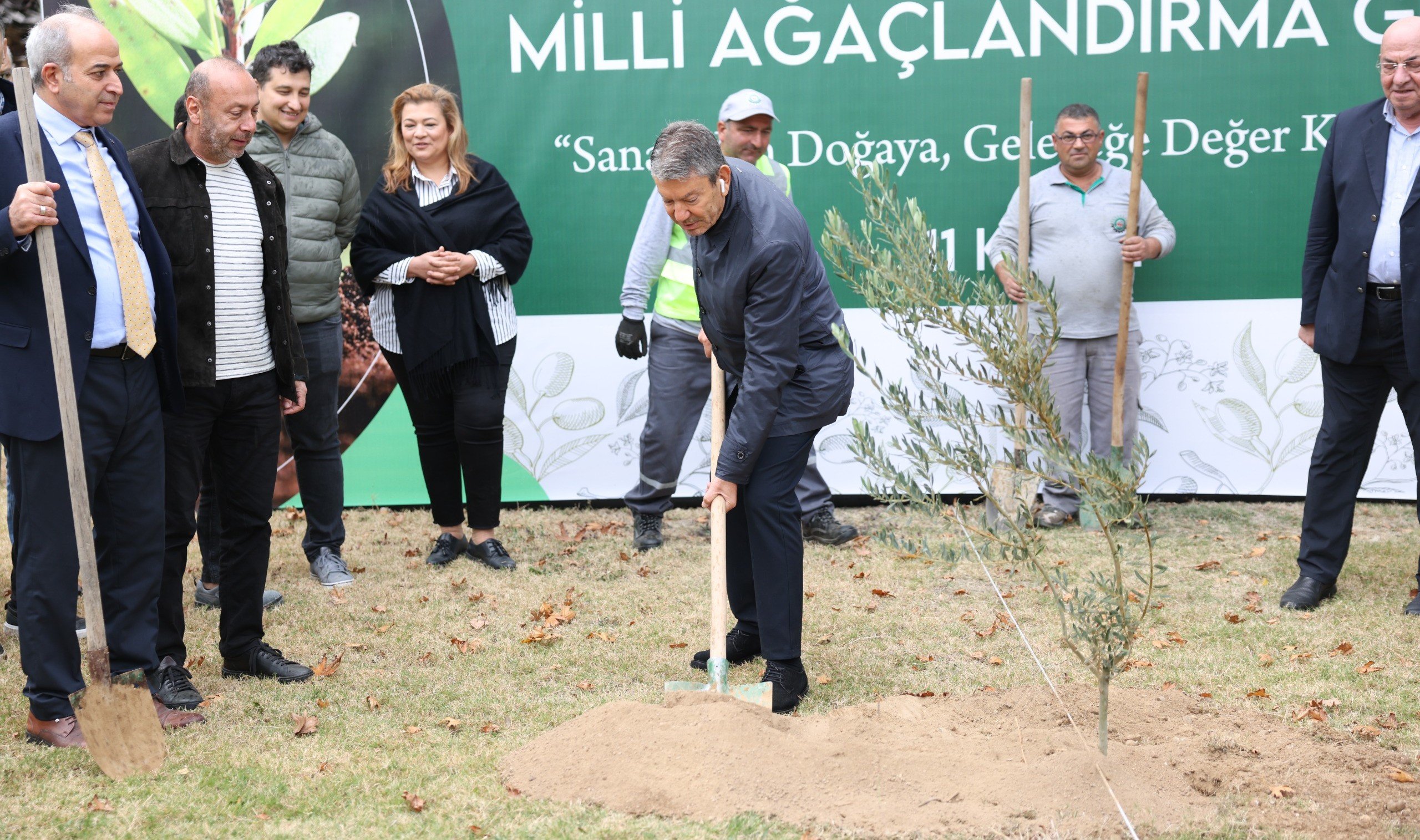 Denizli OSB Yönetimi ve Çalışanları Yüzlerce Fidanı Toprakla Buluşturdu…