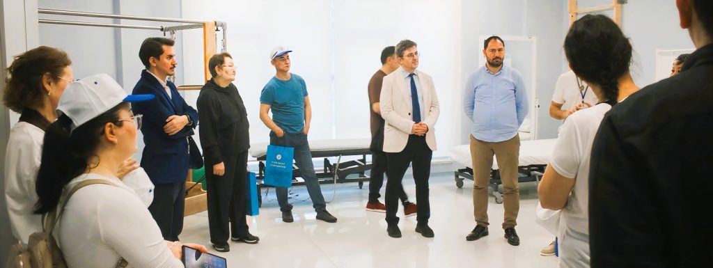 Kazak Akademisyenler, PAÜ Termal Rehabilitasyon Merkezi’ne Ziyaret Etti...