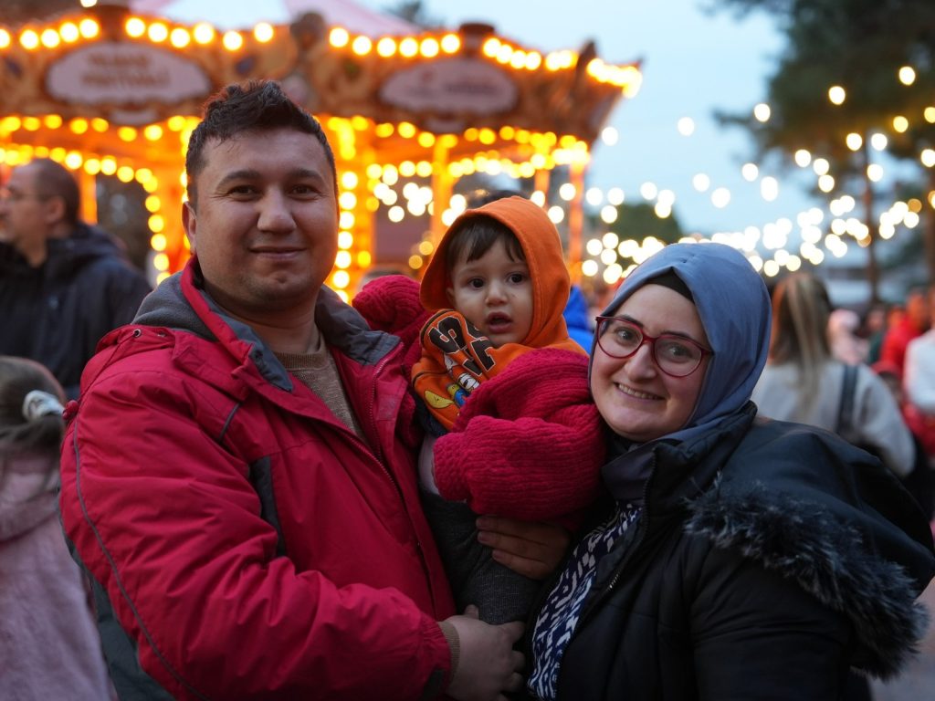 Denizli Büyükşehir Tarafından Organize Edilen Yılbaşı Festivali Büyük İlgi Görüyor...