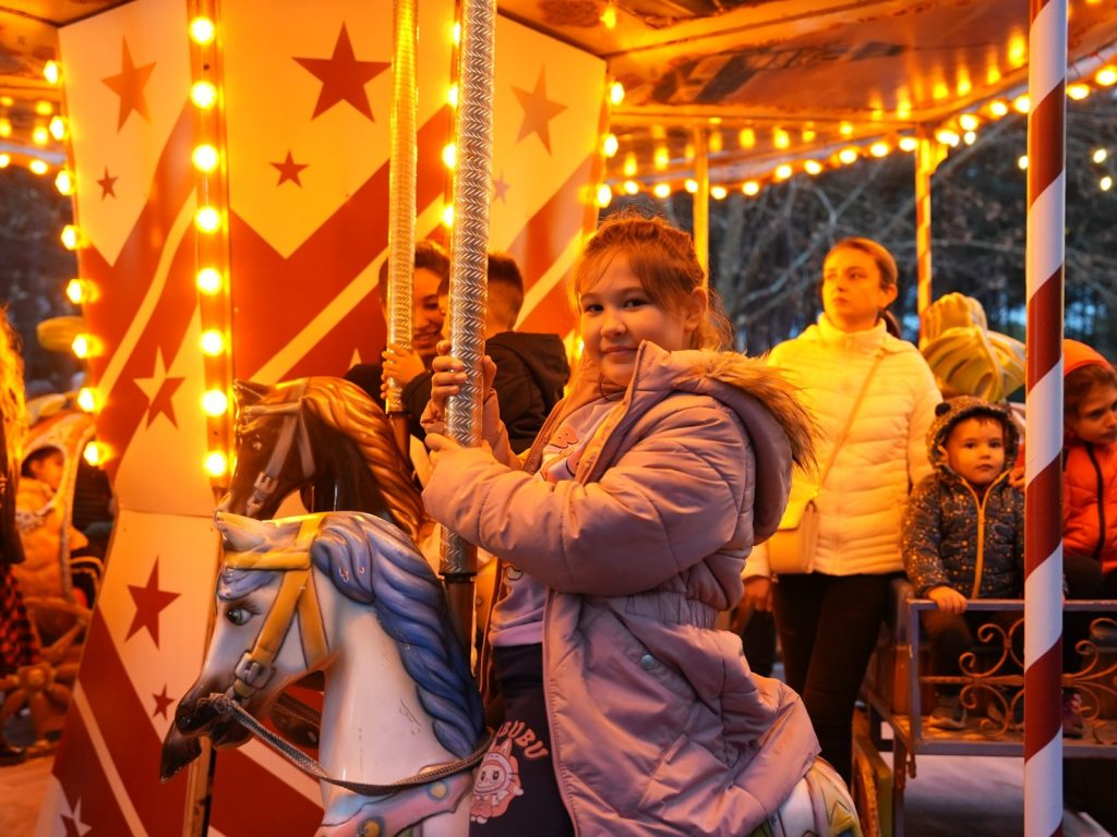 Denizli Büyükşehir Tarafından Organize Edilen Yılbaşı Festivali Büyük İlgi Görüyor...