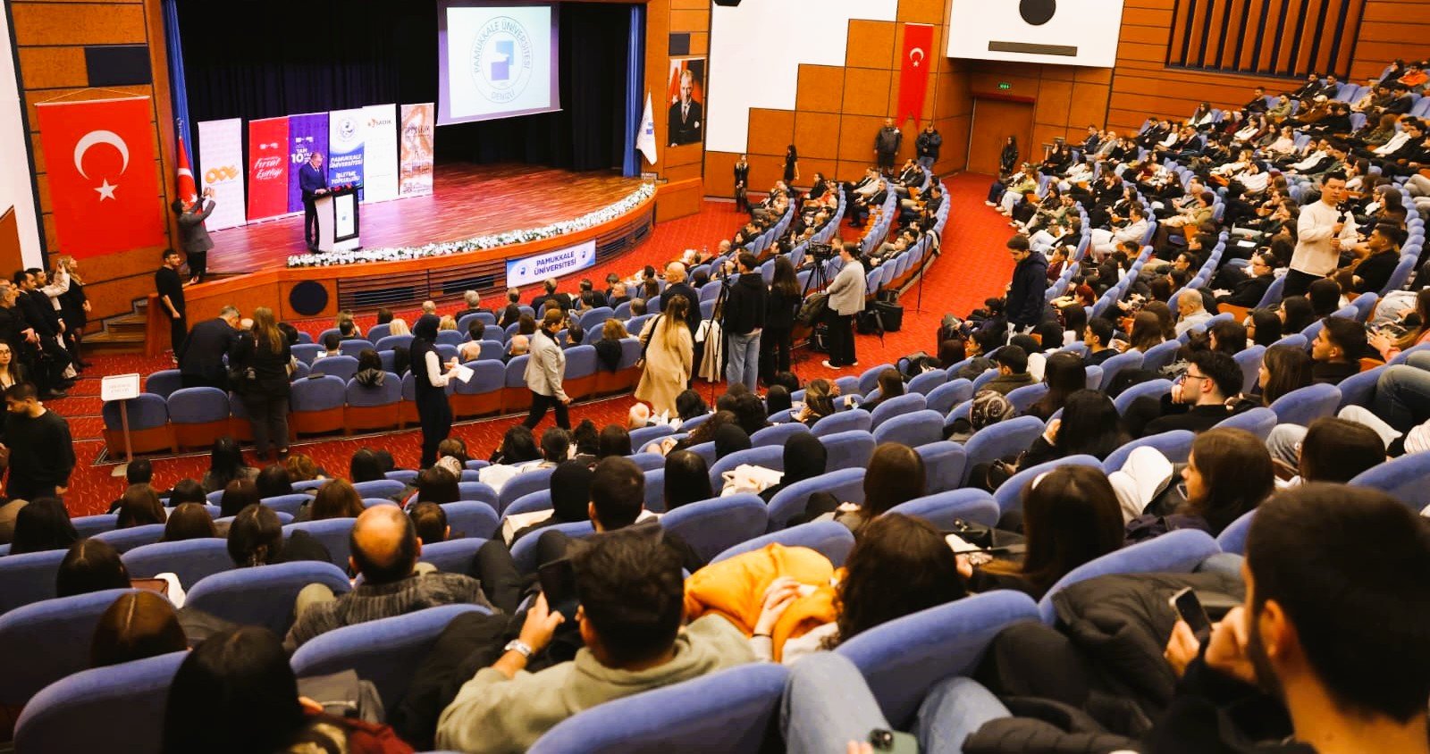 Denizli 11. Girişimcilik ve Liderlik Zirvesi’ne Büyük İlgi…