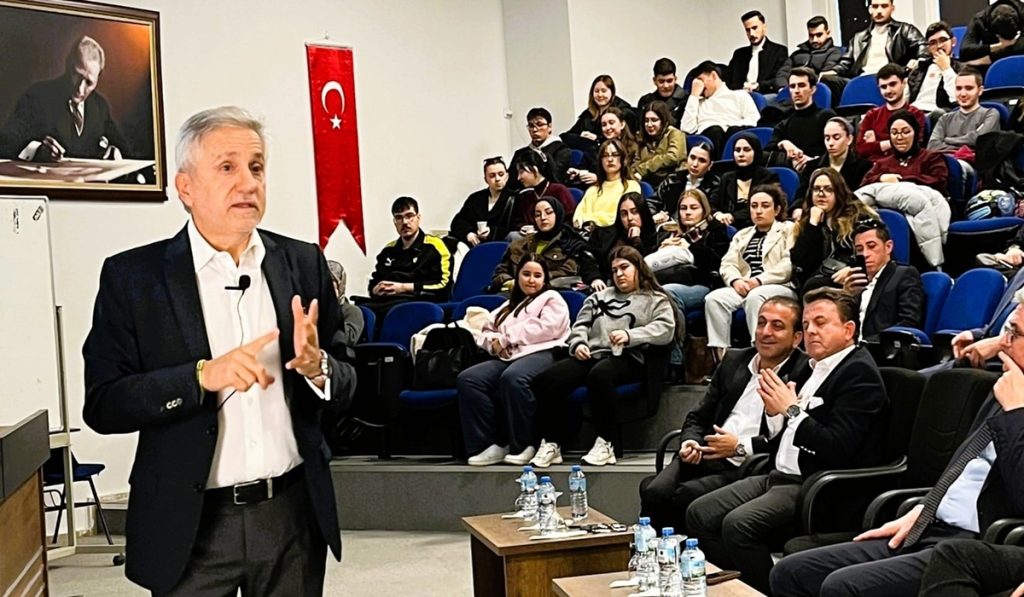 Denizli’nin Örnek Girişimcisi Turgay Mersin PAÜ’de Öğrencilerle Buluştu...