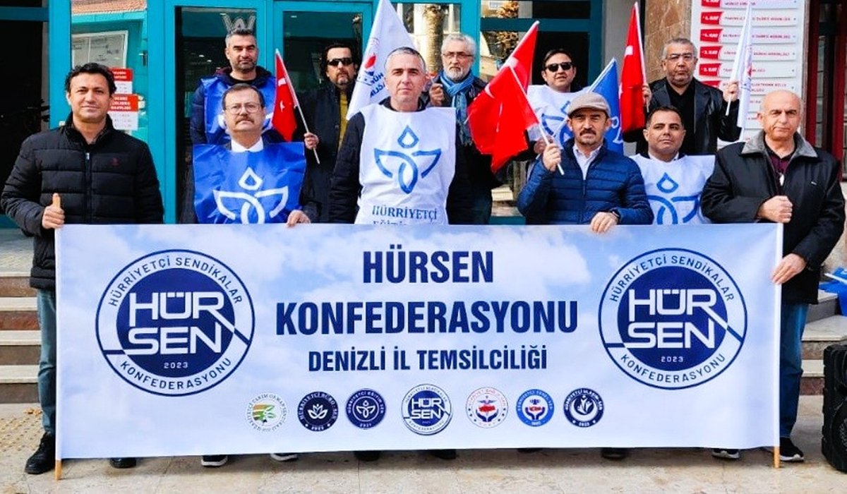 Denizli HEM Öğretmenleri, Ders Saatindeki Düşüşe Tepki Gösterdi…