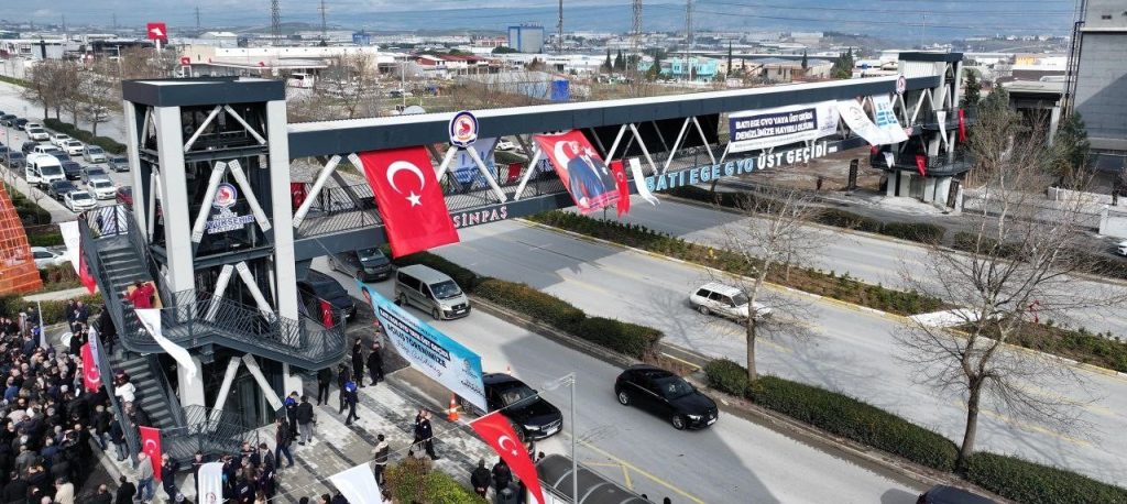 Denizli Batı Ege GYO Üst Geçidi Hizmete Açıldı...