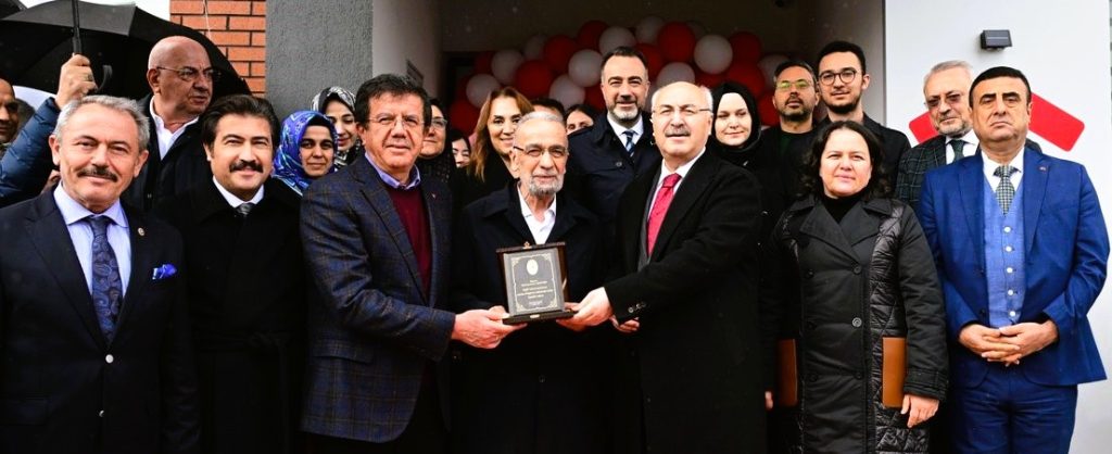 Denizlili Hayırseverin Yaptırdığı 3 Tesisin Açılışı Yapıldı...