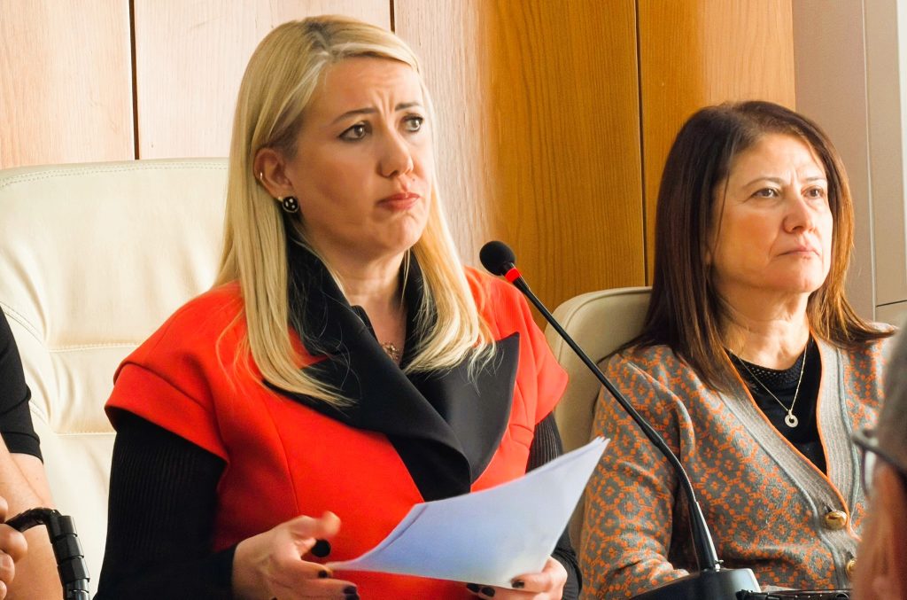 Merkezefendi Belediye Meclisi, Başkan Yardımcısının 'Taciz İddialarıyla' Karıştı...