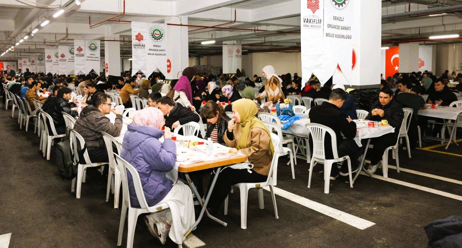 Denizli OSB’nin Geleneksel İftar Sofrasında 3 Bin Öğrenci Buluştu…