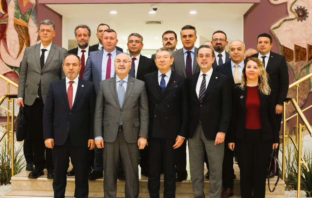 Denizli Valisi Köşger OSB'yi Ziyaret Etti, İstihdam Kurulu Toplantısına Başkanlık Yaptı...