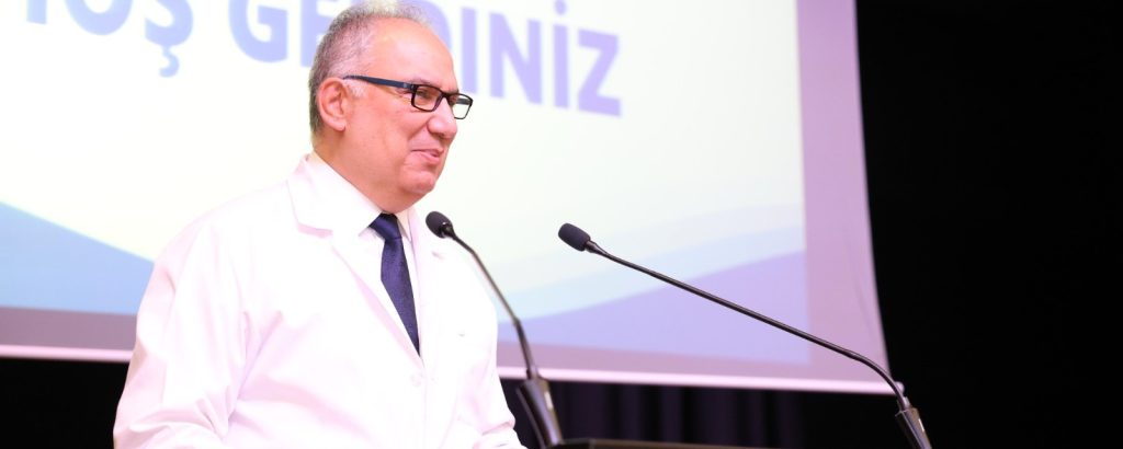 PAÜ Tıp Fakültesi Öğrencileri, Beyaz Önlüklerini Rektör Güngör’ün Katılımıyla Giydi...