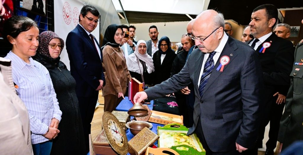 Çanakkale Zaferi, Denizli'de de Törenlerle Anıldı...