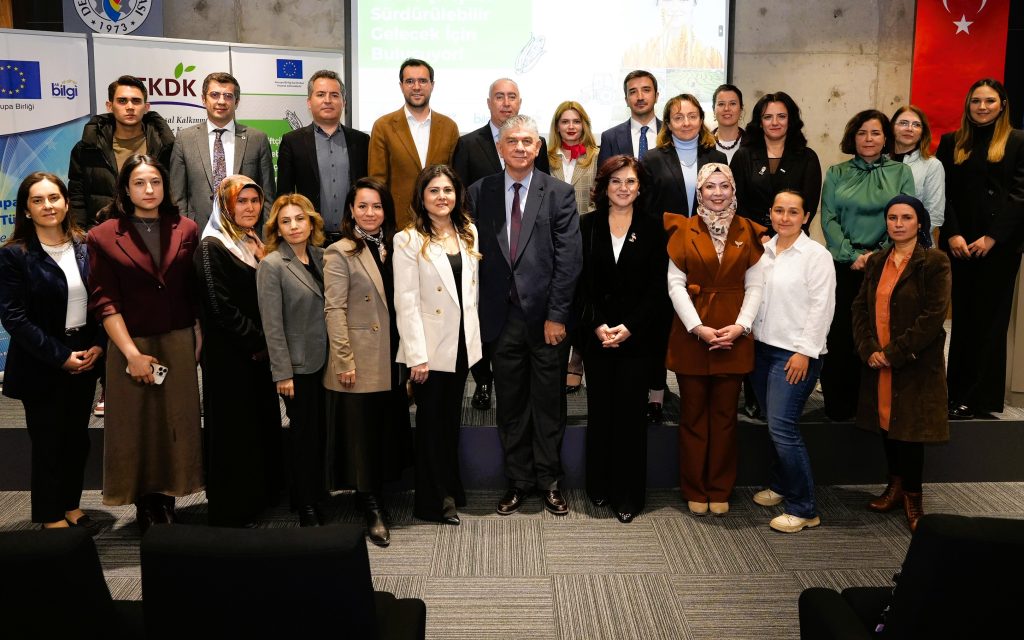 DSO AB Bilgi Merkezi, Kadın Çiftçileri Bir Araya Getirdi...