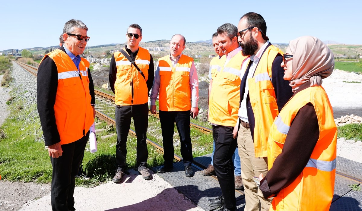 Denizli OSB’ye Demiryolu Entegrasyonu İçin Çalışmalar Başladı…