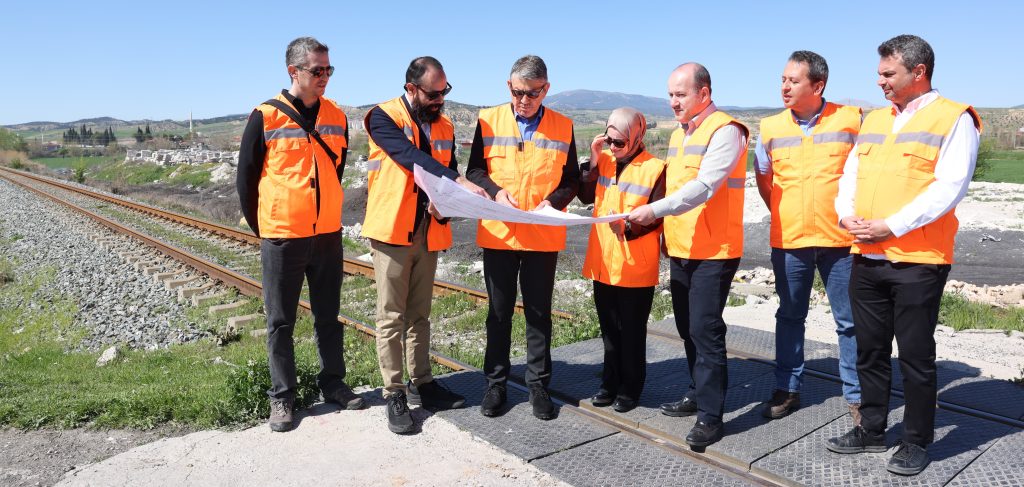 Denizli OSB'ye Demiryolu Entegrasyonu İçin Çalışmalar Başladı...