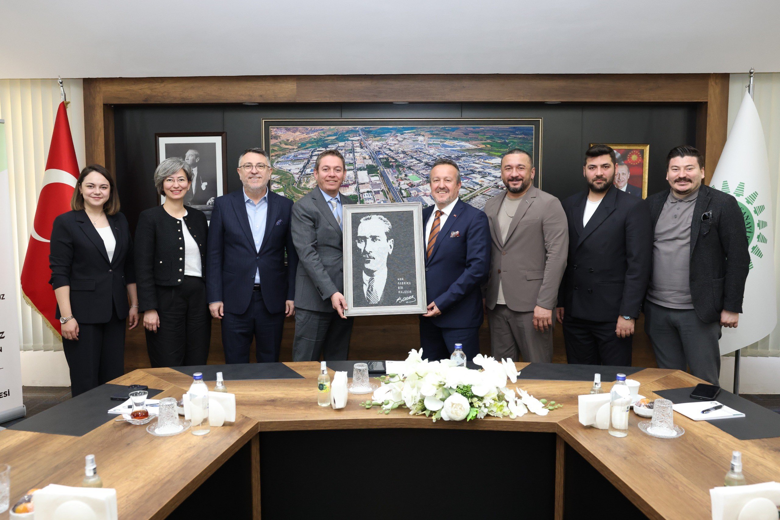 Denizli OSB’de Gençler ve Sanayicilerle Yoğun Buluşma Trafiği Sürüyor…