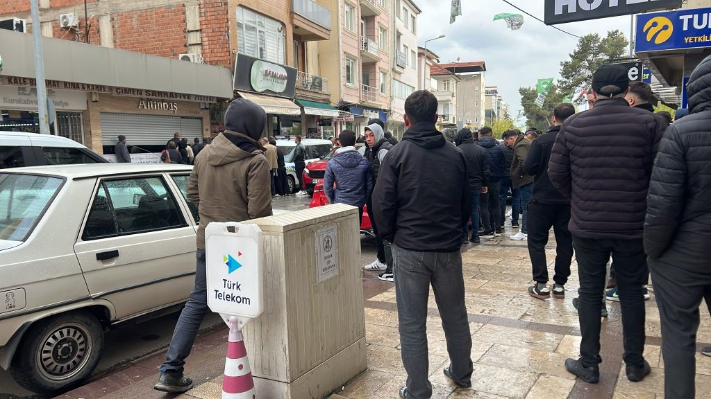 Denizli'de Kuyumcu Vurgunu: 100 Kilo Altınla Kaçtı…