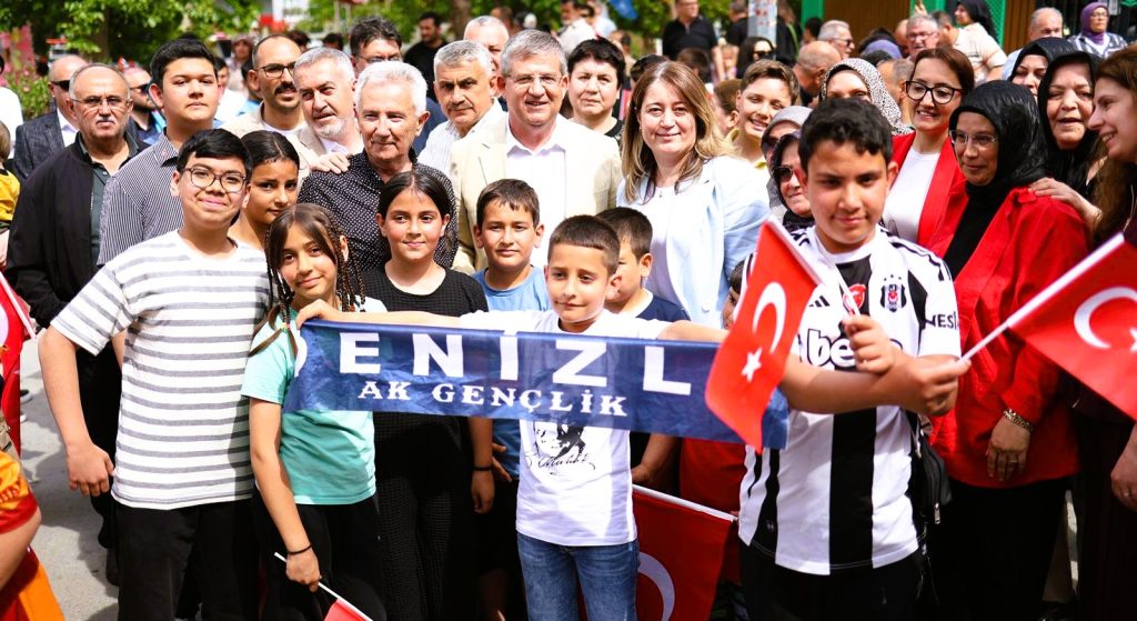 Denizli'de AK Parti,19 Mayıs'ı Şölen Havasında Çoşkuyla Kutladı...