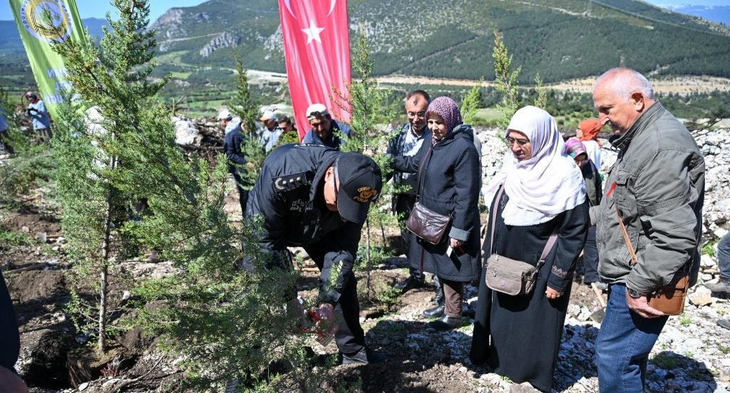 Denizli Polisi Şehit Arkadaşlarını Unutmadı...