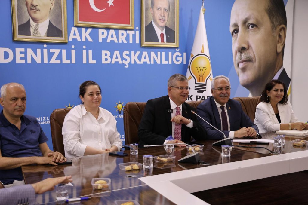 Denizli AK Parti'de "Vefa" Buluşması...