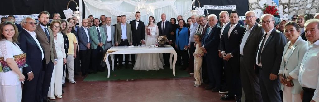 Başkan Baba, Kızının Nikahını Kıydı...
