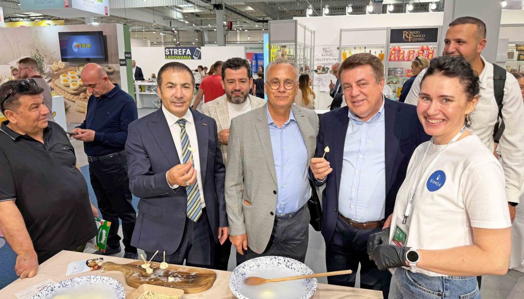 DTO Heyeti, 30 Firmayla Polanya Warsaw Fuarı'na Damgasını Vurdu...