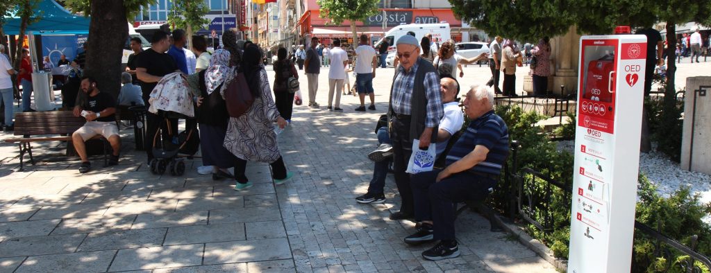 Denizli'de, Kalp Durmalarına Karşı Üretilen Cihazlar 2 Farklı Noktaya Yerleştirildi...