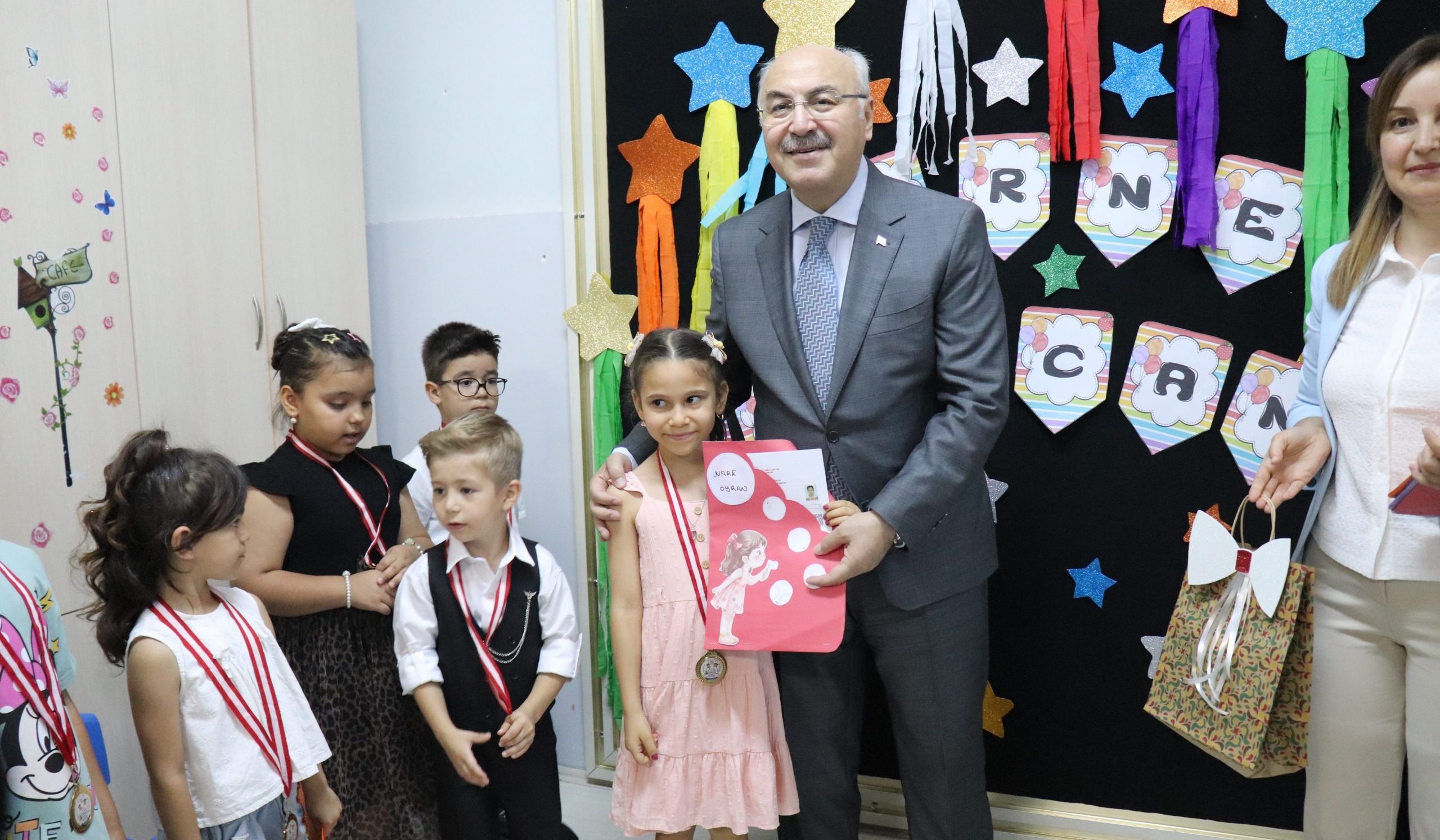 Denizli’de 180 Bin Öğrenci Karne Sevinci Yaşadı