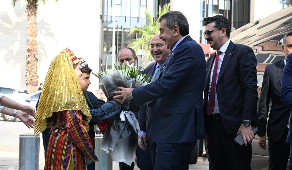 Milli Eğitim Bakanı Tekin, Denizli'de İncelemelerde Bulundu...