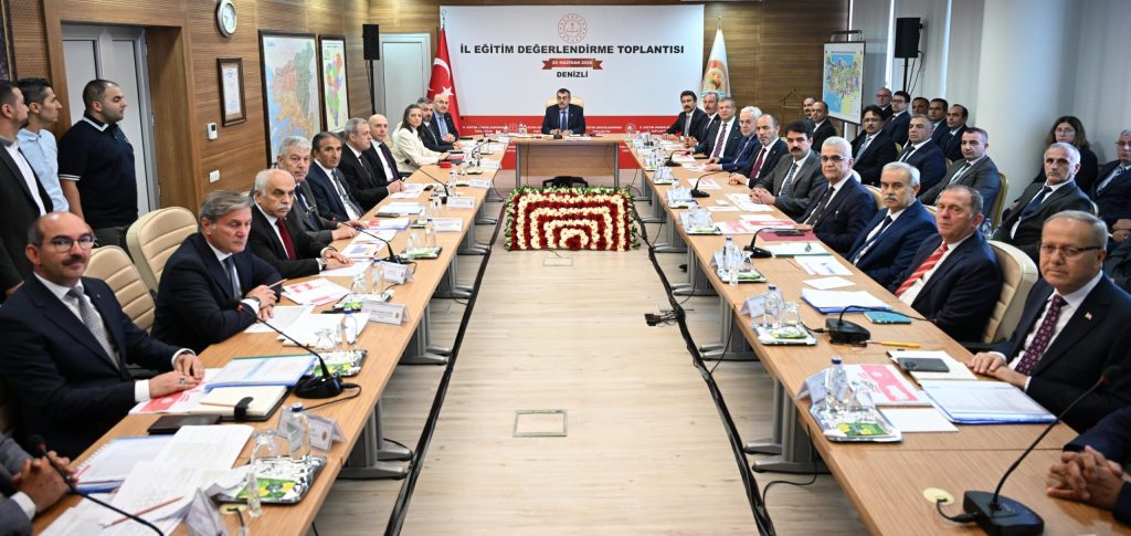 Milli Eğitim Bakanı Tekin, Denizli'de İncelemelerde Bulundu...