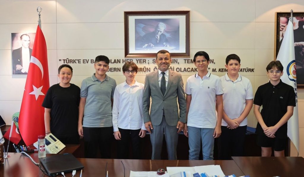 Başkan Çavuşoğlu LGS Şampiyonlarını Ağırladı
