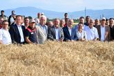 Vali Köşger Acıpayam’da Bereket Hasadına Katıldı