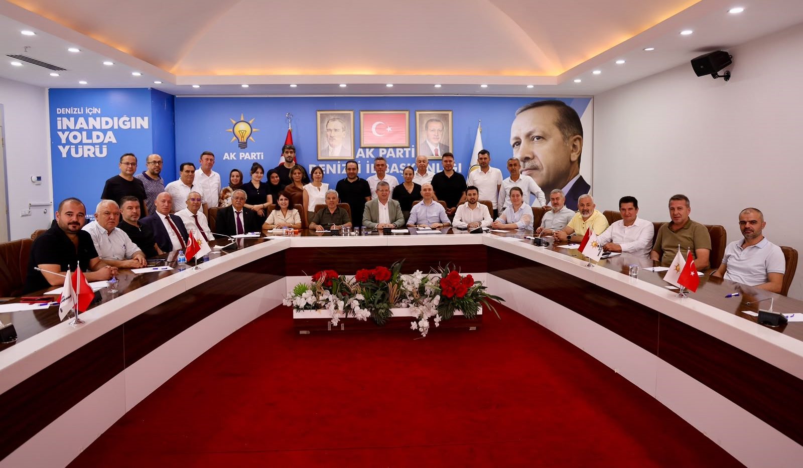 AK Parti Değerlendirme Toplantısında Denizli’nin Geleceği Tartışıldı…